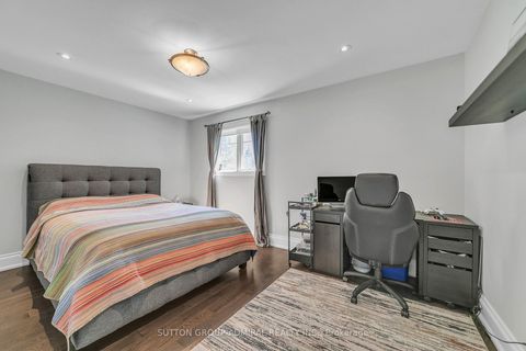 Photo 26 at 48 Maple Way, Sharon, East Gwillimbury