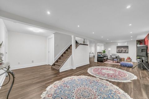 Photo 33 at 48 Maple Way, Sharon, East Gwillimbury