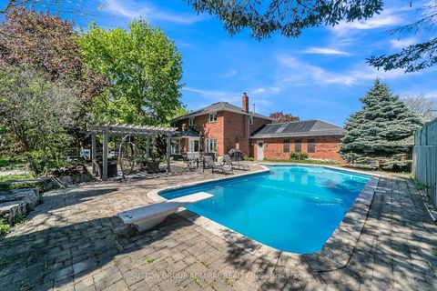 Photo 35 at 48 Maple Way, Sharon, East Gwillimbury