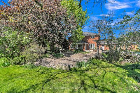 Photo 38 at 48 Maple Way, Sharon, East Gwillimbury