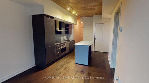 Photo 6 at 319 - 1030 KING Street W, Niagara, Toronto
