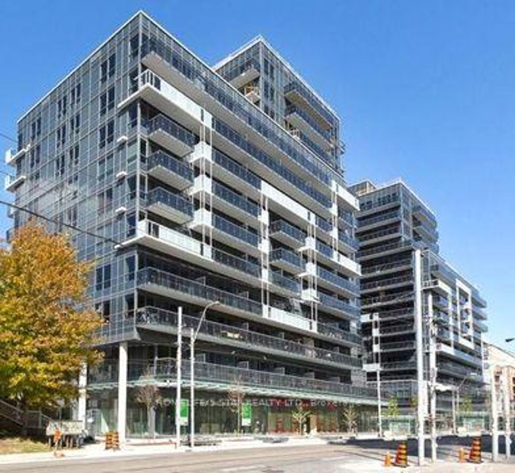 319 - 1030 KING Street W, Niagara, Toronto 