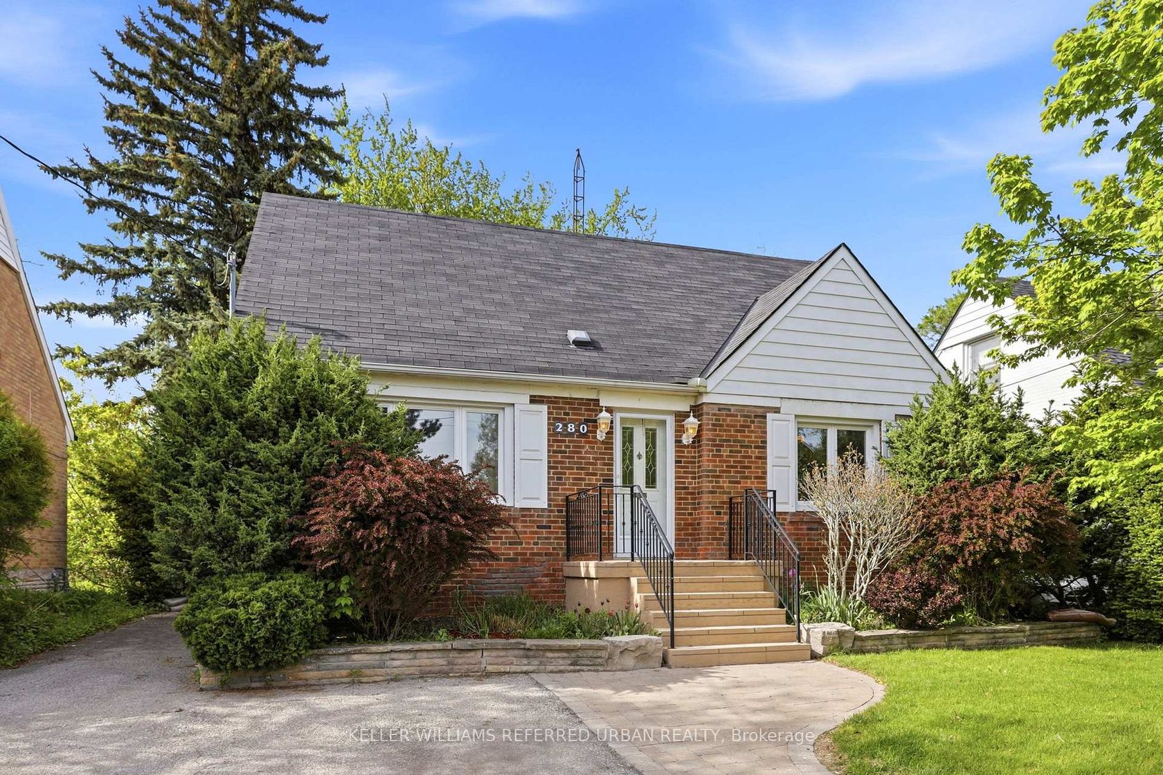 280 Bogert Avenue, Westgate, Toronto 