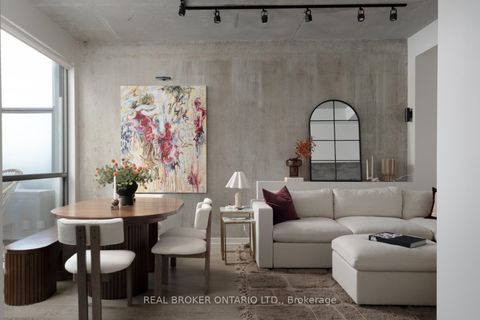 Photo 1 at PH24 - 39 Brant Street, Waterfront Communities C1, Toronto