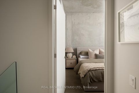 Photo 13 at PH24 - 39 Brant Street, Waterfront Communities C1, Toronto