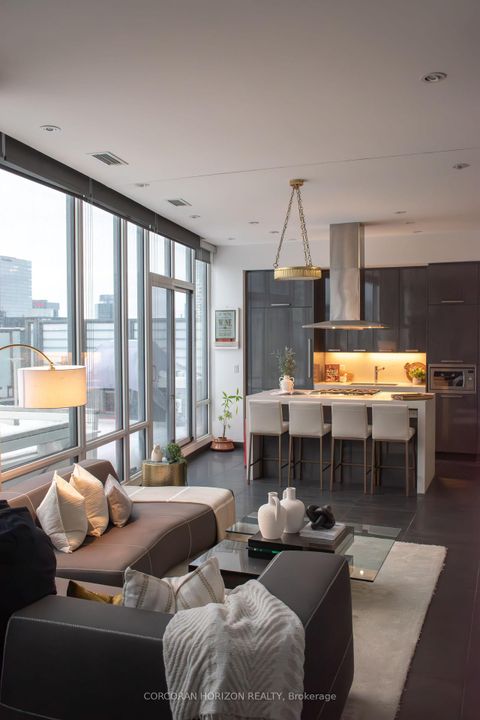 Photo 10 at PH01 - 1 Market Street, Waterfront Communities C8, Toronto