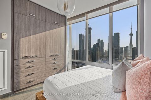 Photo 18 at PH01 - 1 Market Street, Waterfront Communities C8, Toronto