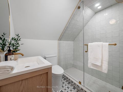 Photo 26 at 33 Mortimer Avenue, Broadview North, Toronto