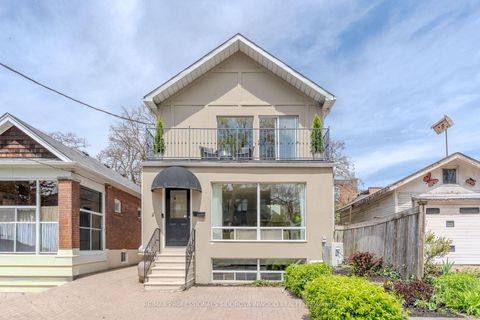 Photo 0 at 2 Ostend Avenue, Swansea, Toronto