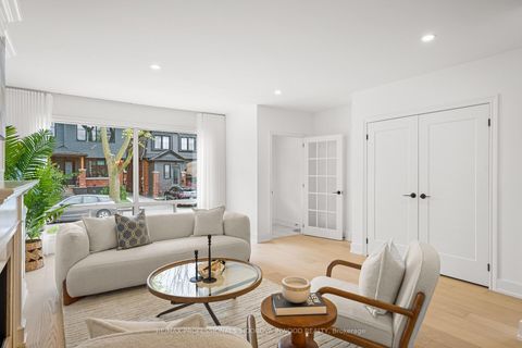 Photo 6 at 2 Ostend Avenue, Swansea, Toronto
