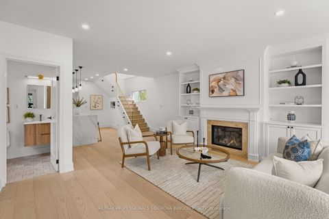 Photo 9 at 2 Ostend Avenue, Swansea, Toronto