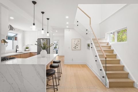 Photo 10 at 2 Ostend Avenue, Swansea, Toronto