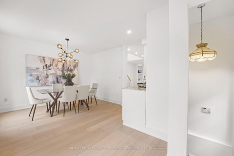 Photo 17 at 2 Ostend Avenue, Swansea, Toronto