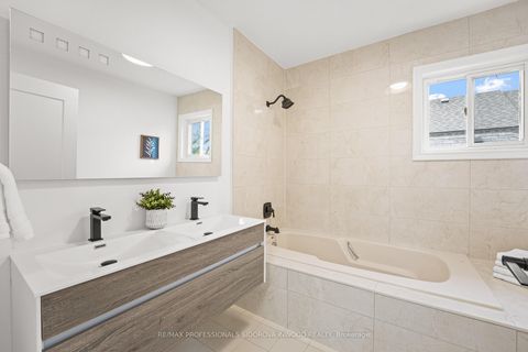 Photo 30 at 2 Ostend Avenue, Swansea, Toronto