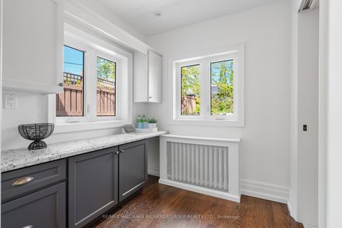 Photo 9 at 14 Cavendish Street, The Beaches, Toronto