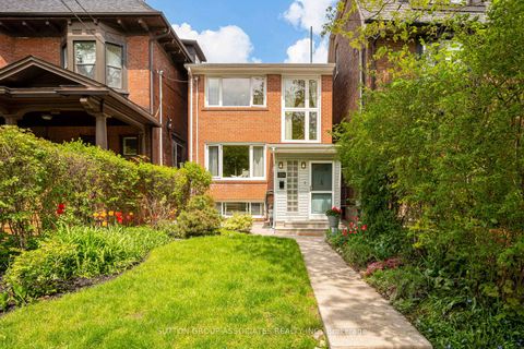 Photo 2 at 32A Vermont Avenue, Annex, Toronto