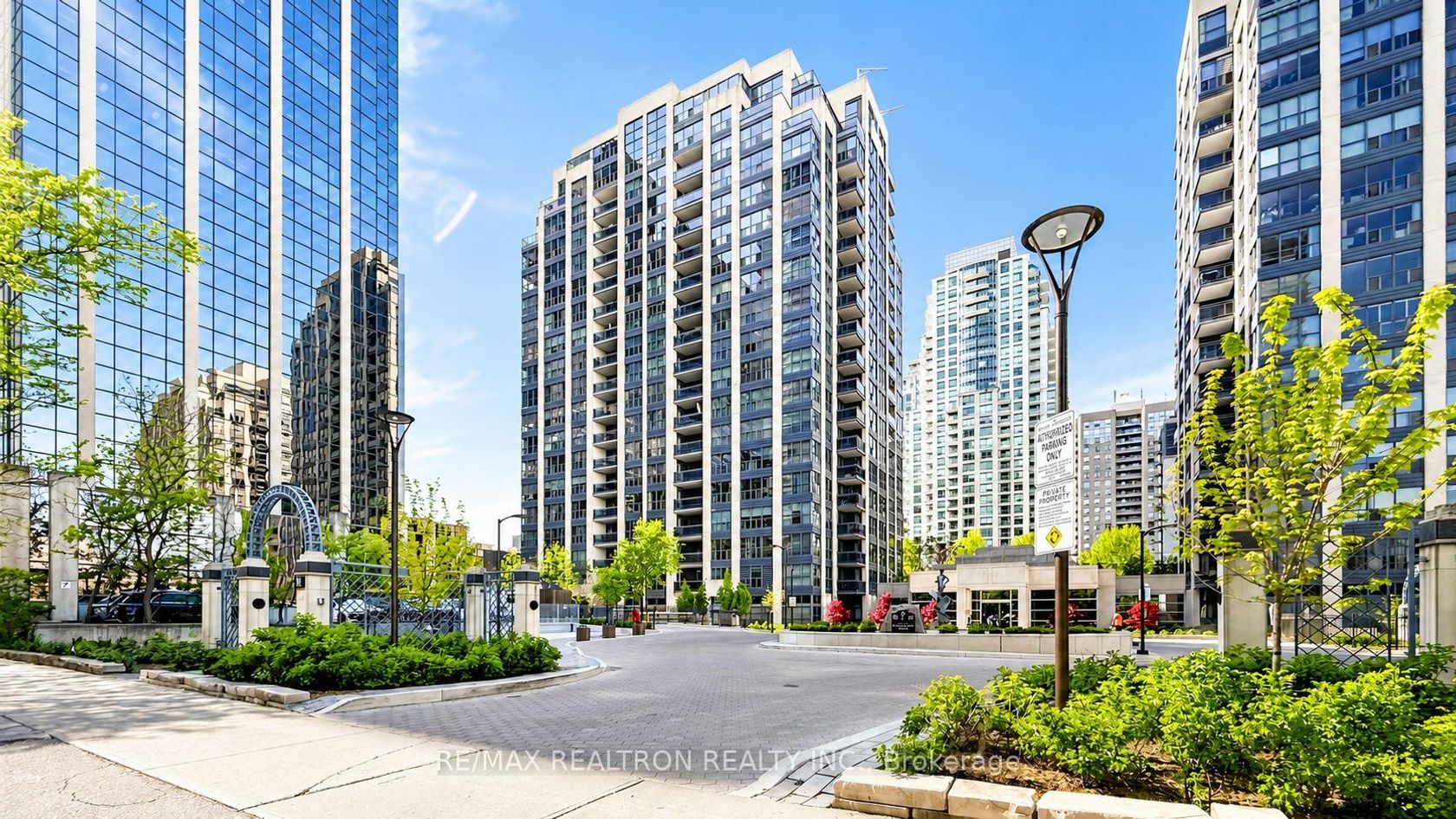 1707 - 18 Hollywood Avenue, Willowdale East, Toronto 