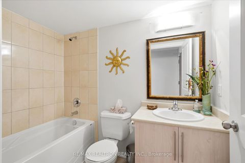 Photo 2 at 17A - 6 Rosebank Drive, Malvern, Toronto