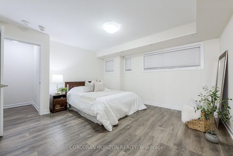 Photo 24 at 70 - 2315 Sheppard Avenue W, Pelmo Park W5, Toronto