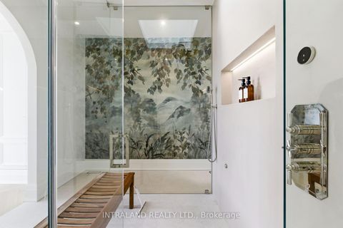 Photo 15 at 39 Chandos Avenue, Junction, Toronto