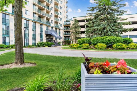 Photo 1 at 1107 - 75 Ellen Street, Lakeshore, Barrie