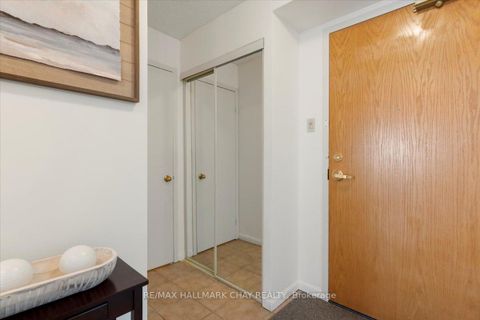 Photo 10 at 1107 - 75 Ellen Street, Lakeshore, Barrie