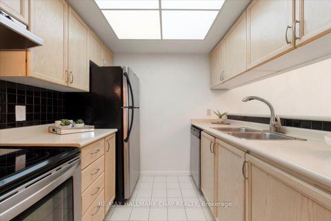 Photo 13 at 1107 - 75 Ellen Street, Lakeshore, Barrie