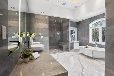 Photo 23 at 29 Junewood Crescent, Windfields, Toronto