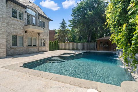 Photo 32 at 29 Junewood Crescent, Windfields, Toronto