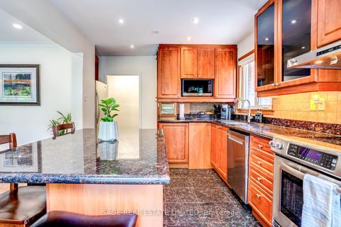 Photo 16 at 81 Decarie Circle, West Deane, Toronto