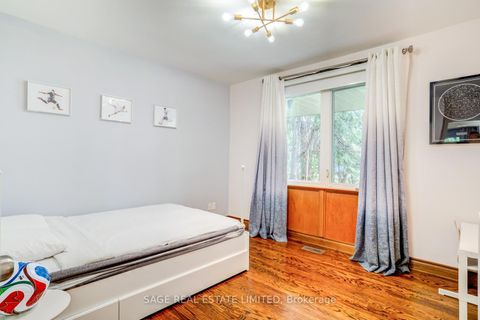 Photo 23 at 81 Decarie Circle, West Deane, Toronto