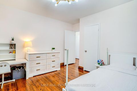 Photo 24 at 81 Decarie Circle, West Deane, Toronto