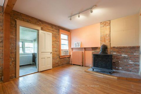 Photo 19 at 19 Biggar Avenue, Wychwood, Toronto