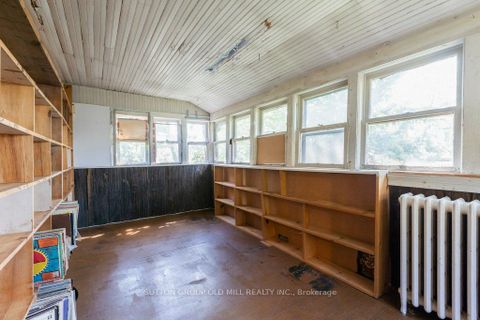 Photo 20 at 19 Biggar Avenue, Wychwood, Toronto