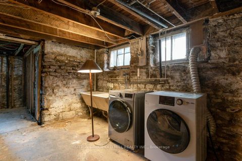 Photo 35 at 19 Biggar Avenue, Wychwood, Toronto
