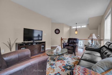 Photo 4 at 14A Hunt Street, Bowmanville, Clarington