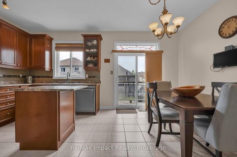 Photo 6 at 14A Hunt Street, Bowmanville, Clarington