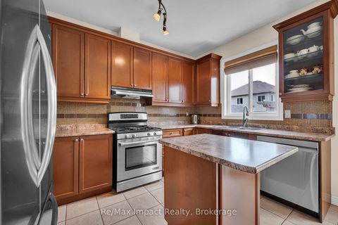 Photo 8 at 14A Hunt Street, Bowmanville, Clarington