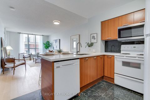 Photo 7 at 907 - 55 Harrison Garden Boulevard, Willowdale East, Toronto
