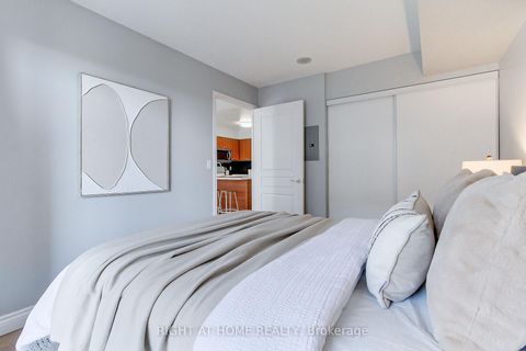 Photo 11 at 907 - 55 Harrison Garden Boulevard, Willowdale East, Toronto
