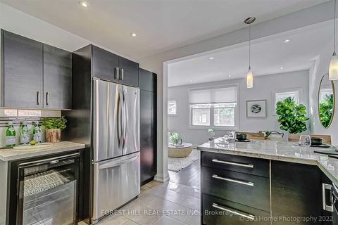 Photo 13 at 373 Woodbine Avenue, The Beaches, Toronto