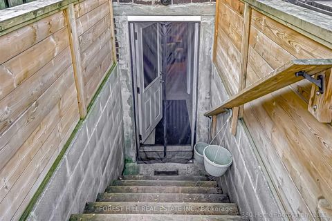 Photo 33 at 373 Woodbine Avenue, The Beaches, Toronto