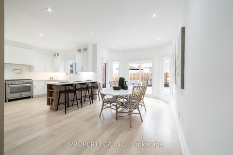 Photo 11 at 151 Concord Road, Beverley Glen, Vaughan