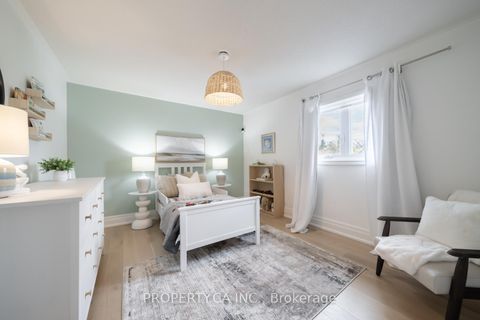 Photo 25 at 151 Concord Road, Beverley Glen, Vaughan