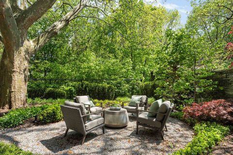 Photo 29 at 106 - 7 Dale Avenue, Moore Park, Toronto