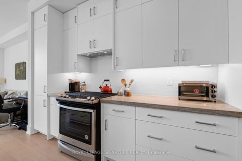 Photo 13 at 206 - 14 Dewhurst Boulevard, Danforth, Toronto