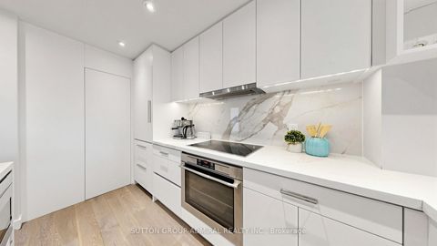 Photo 2 at TH16 - 80 Adelaide Street E, Yonge Corridor, Toronto