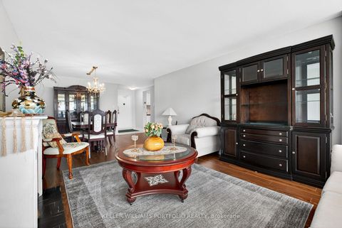 Photo 4 at 1807 - 55 Huntingdale Boulevard, L'Amoreaux, Toronto
