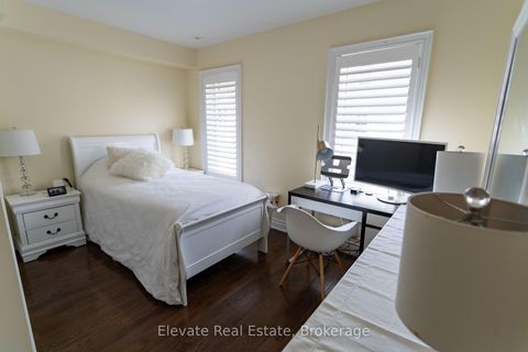 Photo 15 at 1 - 1 Hargrave Lane, York Mills, Toronto