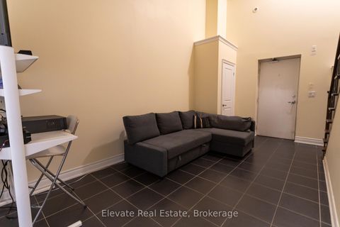 Photo 33 at 1 - 1 Hargrave Lane, York Mills, Toronto